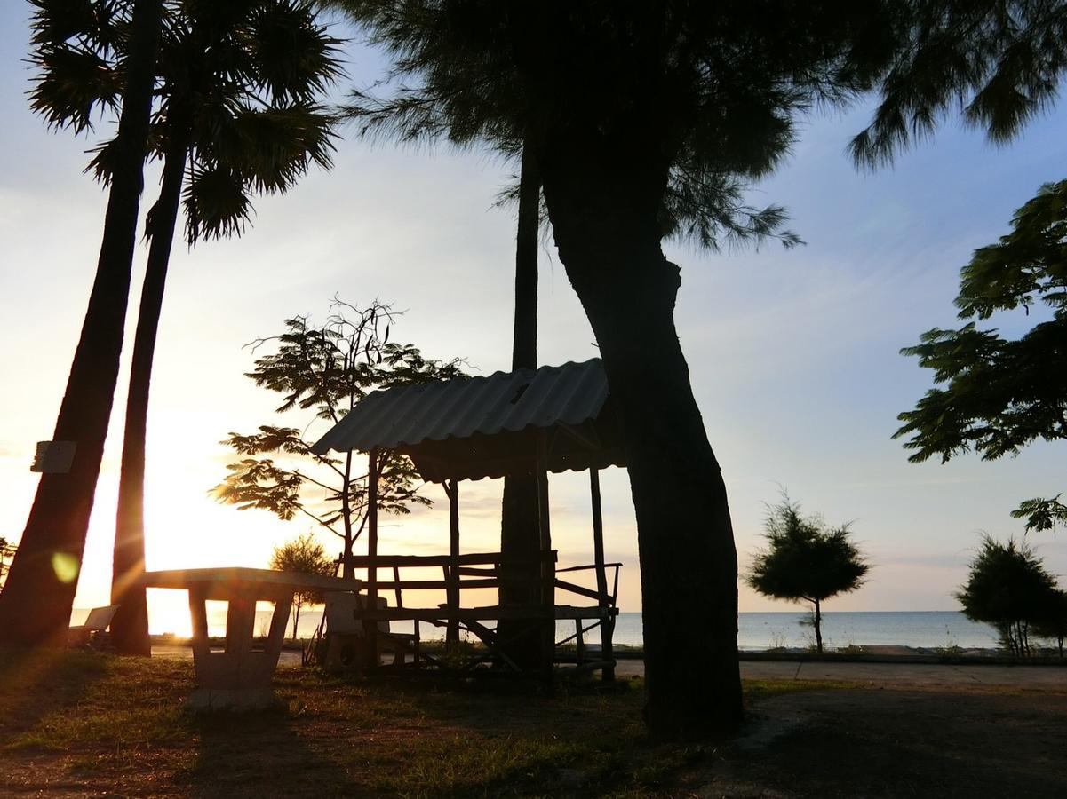 The Lake Hill Resort Pran Buri Ngoại thất bức ảnh