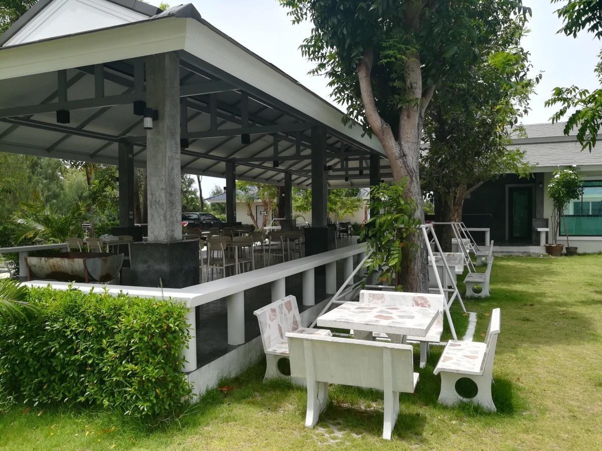 The Lake Hill Resort Pran Buri Ngoại thất bức ảnh